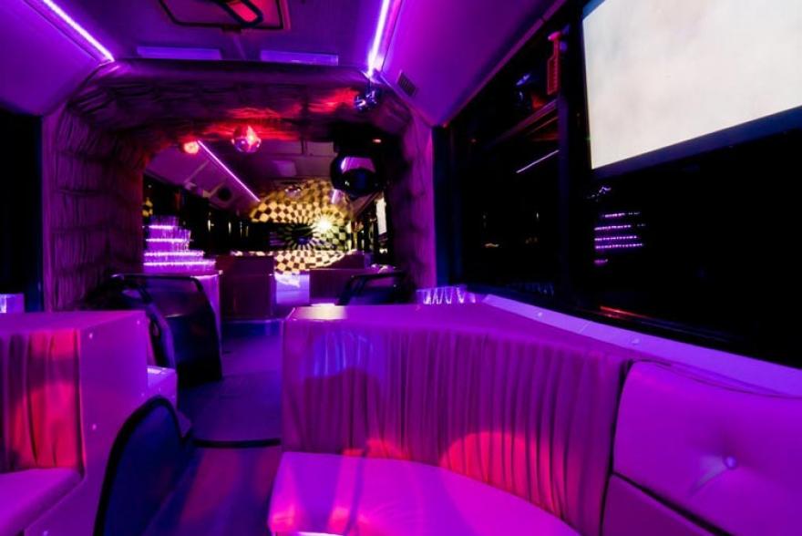 partybusz-50-fos-mercedes-belso-kep-8